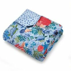 Deals β€οΈ Shore Thing Reversible Quilt - Vera Bradley Blue π₯