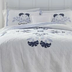 Best deal 🌟 Rosaleen Quilt Blue/White - Laura Ashley 🎉