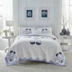 Best deal 🌟 Rosaleen Quilt Blue/White - Laura Ashley 🎉 -Quilts Online Shop unnamed file 1291