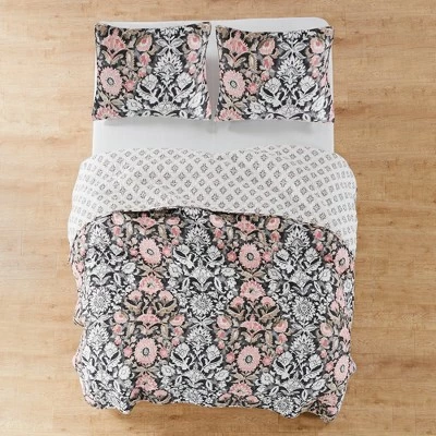 New π₯ Loretta Quilt and Pillow Sham Set - Levtex Home π 5 New π₯ Loretta Quilt and Pillow Sham Set - Levtex Home π - Image 3