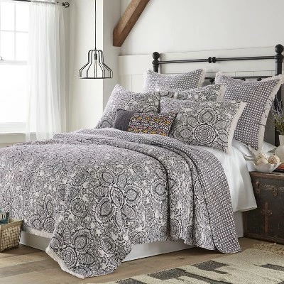 Discount ๐ Coronado Floral Quilt and Pillow Sham Set - Levtex Home โ๏ธ 9 Discount ๐ Coronado Floral Quilt and Pillow Sham Set - Levtex Home โ๏ธ - Image 7