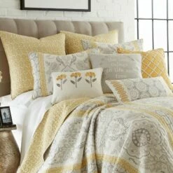 Best deal 🌟 St. Claire Quilt Set Grey, Gold - Levtex Home 😀