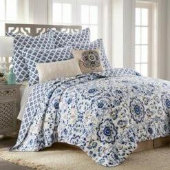 Outlet ๐ Lorrance Blue Quilt Set - Levtex Home โ