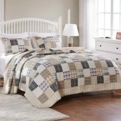 New ⭐ Oxford Quilt & Sham Set Beige/Blue - Greenland Home Fashions 🔔