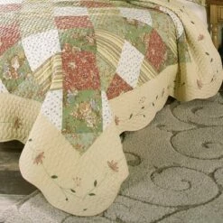 Best reviews of ⭐ The Lakeside Collection Lakeside Oakbrook Bed Quilt with Vermicelli Stitching and Floral Embroidery 🎁