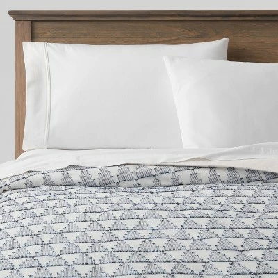 Wholesale ✔️ Cotton Clipped Triangle Quilt Off-White/Navy - Threshold™ ✨ 7 Wholesale ✔️ Cotton Clipped Triangle Quilt Off-White/Navy - Threshold™ ✨ - Image 5