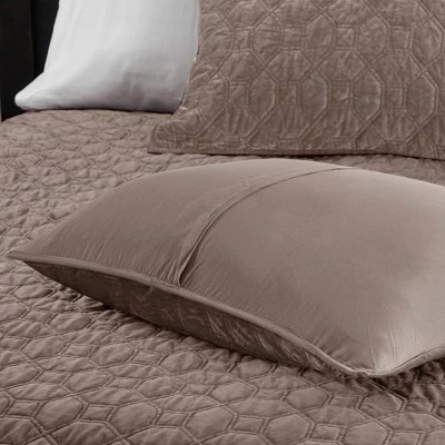 Brand new π Madison Park Mercer Polyester Velvet Quilted Quilt Set Olive π 7 Brand new π Madison Park Mercer Polyester Velvet Quilted Quilt Set Olive π - Image 5