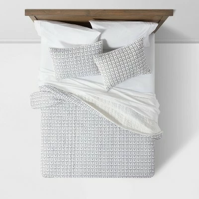 Discount ⌛ Embroidered Grid Quilt Blue - Threshold 🔥 4 Discount ⌛ Embroidered Grid Quilt Blue - Threshold 🔥 - Image 2