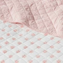 Brand new 😀 Printed Family-Friendly Warm Block Print Quilt Warm - Threshold™ 🎁 -Quilts Online Shop unnamed file 4045