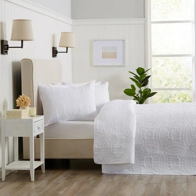 Budget π Great Bay Home Pinsonic Medallion 3-Piece Quilt Set With Shams Clara Collection π 4 Budget π Great Bay Home Pinsonic Medallion 3-Piece Quilt Set With Shams Clara Collection π - Image 2