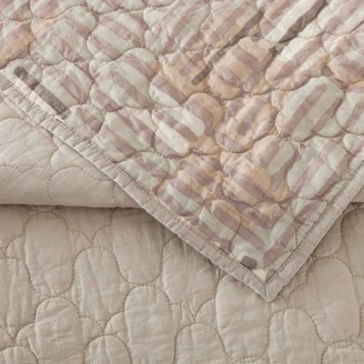 Cheap ✔️ Jungalow By Justina Blakeney Abrazo Quilt Set - Justina Blakeney for Makers Collective Taupe 🧨 6 Cheap ✔️ Jungalow By Justina Blakeney Abrazo Quilt Set - Justina Blakeney for Makers Collective Taupe 🧨 - Image 4