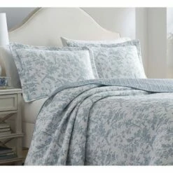 Flash Sale ✔️ Blue Amberley Quilt Set - Laura Ashley® 😀 -Quilts Online Shop unnamed file 561
