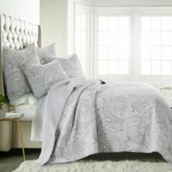 Flash Sale 🌟 Spruce Quilt Set - Levtex Home 🧨