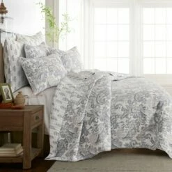 Promo 🔔 Maribelle Paisley Quilt Set - Levtex Home ❤️